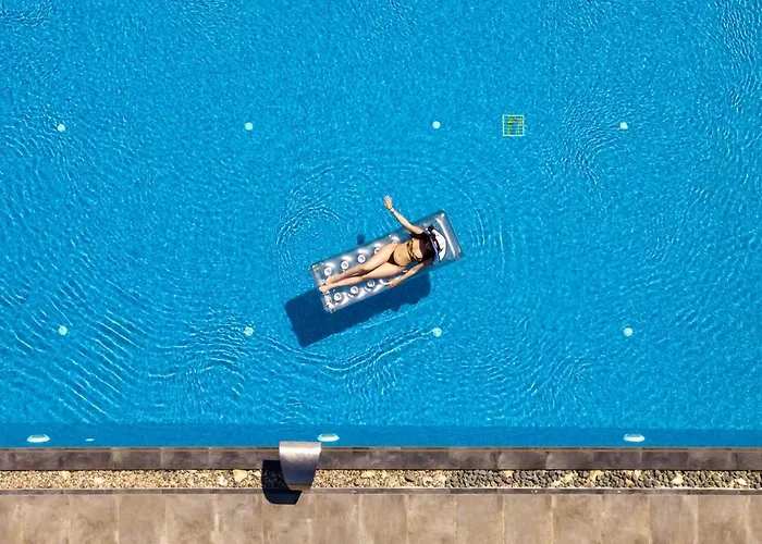 Aliv Stone Suites & Spa
